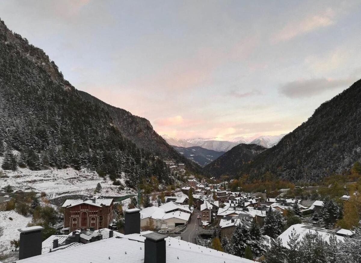 Apartamento Moderno El Bosque En Arinsal Kültér fotó